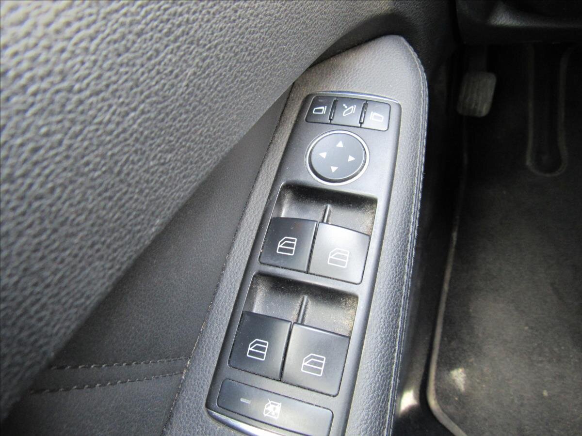 Mercedes-Benz Třídy E Kombi 1,8 l 135 kw