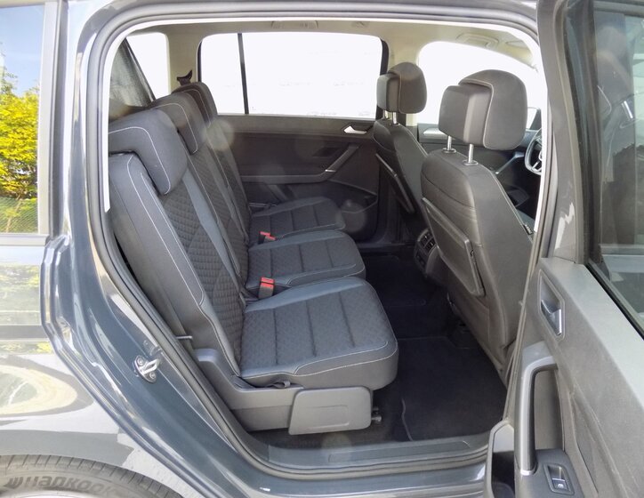 Volkswagen Touran 17