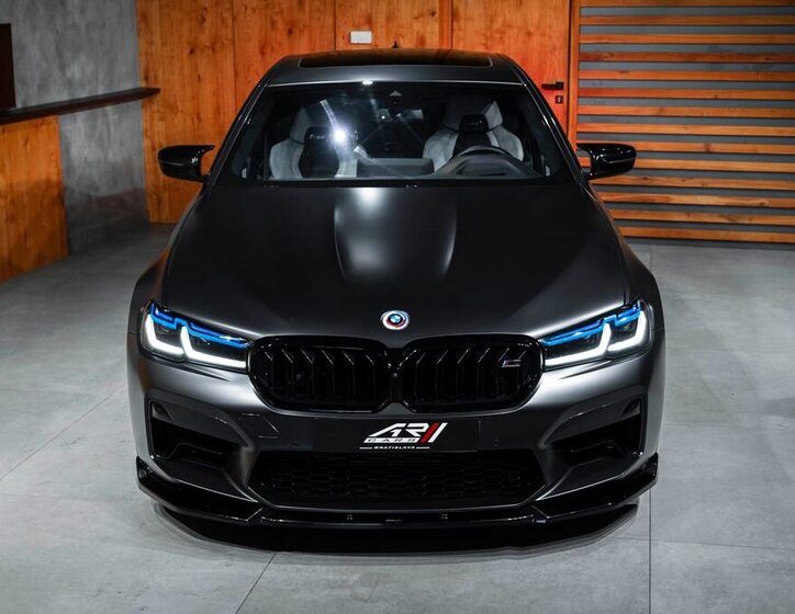BMW M5 Sedan / Limuzína 4,4 l 460 kw