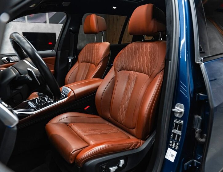 BMW X7 26