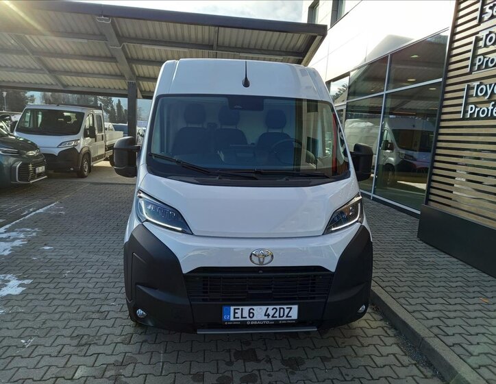 Toyota Proace Max 2