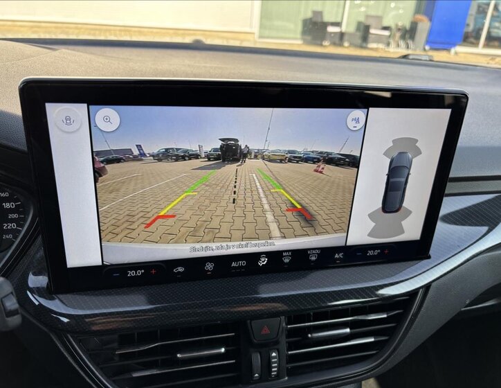 Ford Focus Kombi 999,0 92 kw