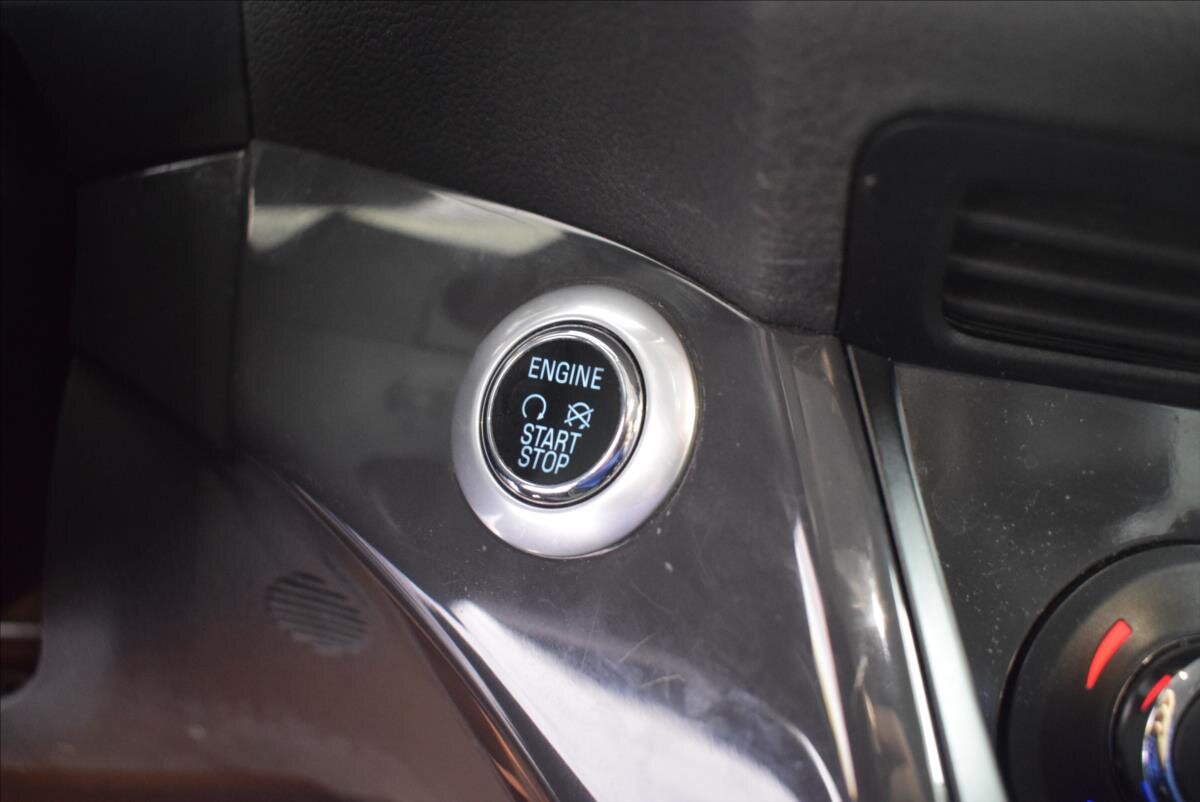 Ford Kuga SUV 2,0 l 120 kw