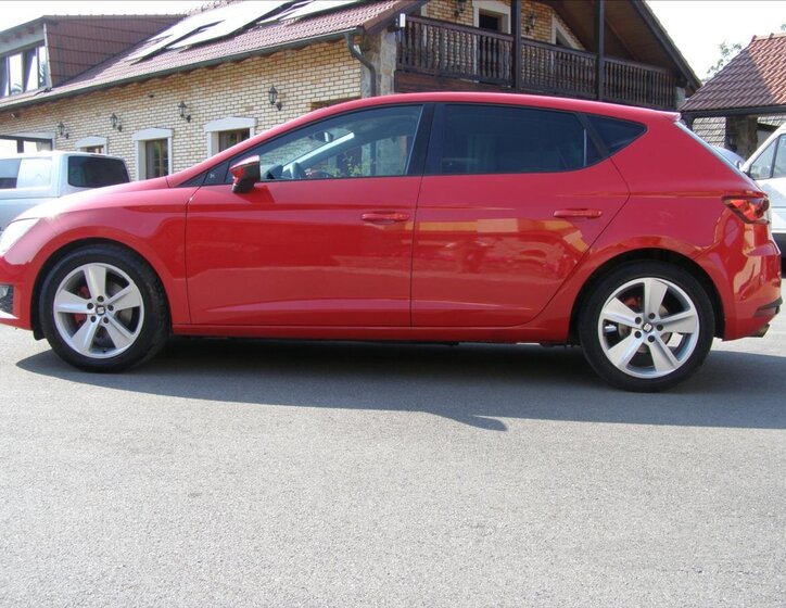 Seat Leon Hatchback 1,4 l 92 kw