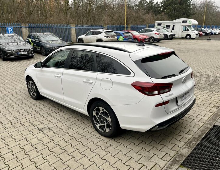 Hyundai i30 Kombi 1,5 l 103 kw