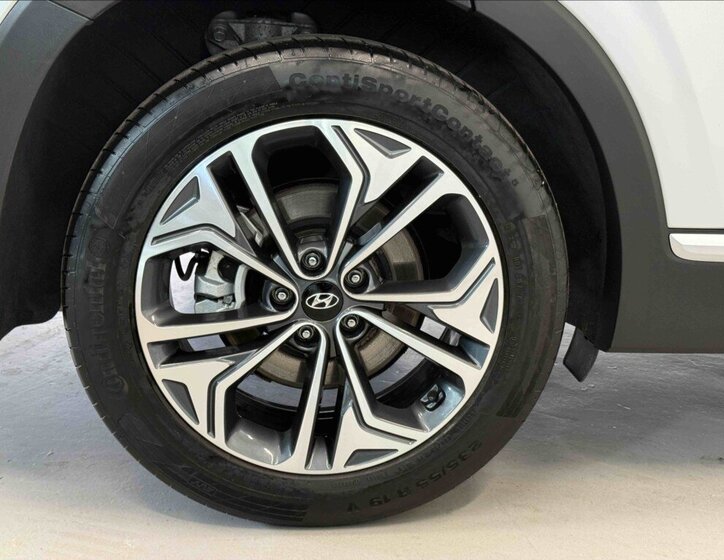 Hyundai Santa Fe SUV / Terénní 2,2 l 147 kw