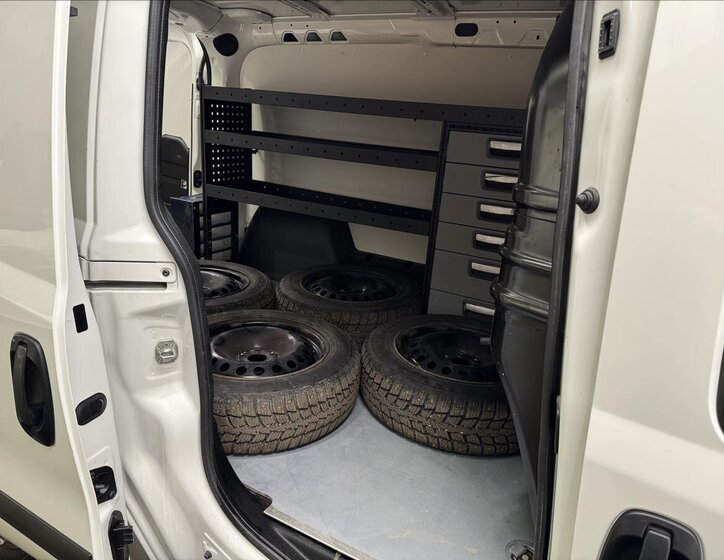 Fiat Dobló cargo Ostatní 1,4 l 88 kw