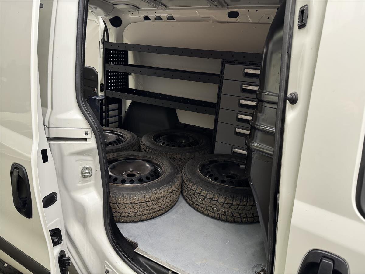 Fiat Dobló cargo Ostatní 1,4 l 88 kw