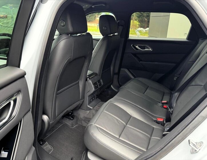 Land Rover Range Rover Velar SUV / Terénní 2,0 l 150 kw