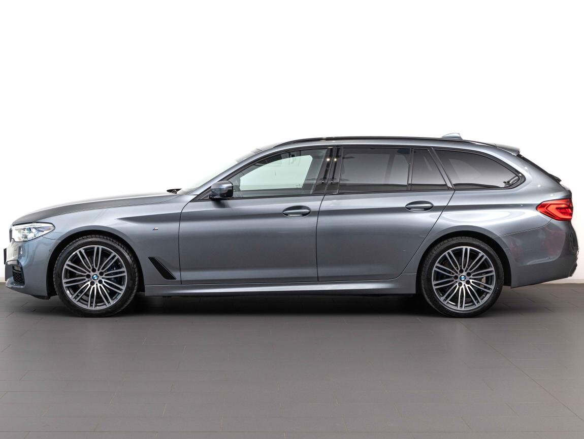 BMW Řada 5 Kombi 3,0 l 195 kw