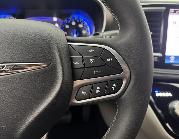 Chrysler Pacifica MPV 3,6 l 214 kw