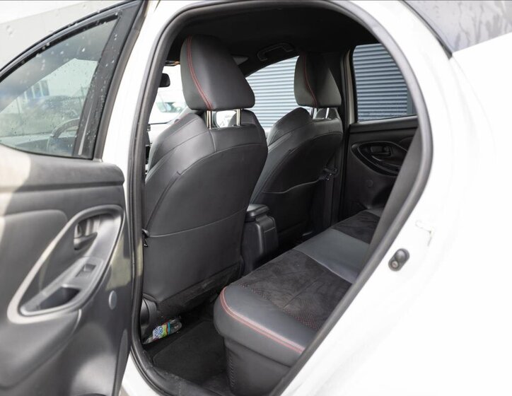 Toyota Yaris Hatchback 1,5 l 68 kw