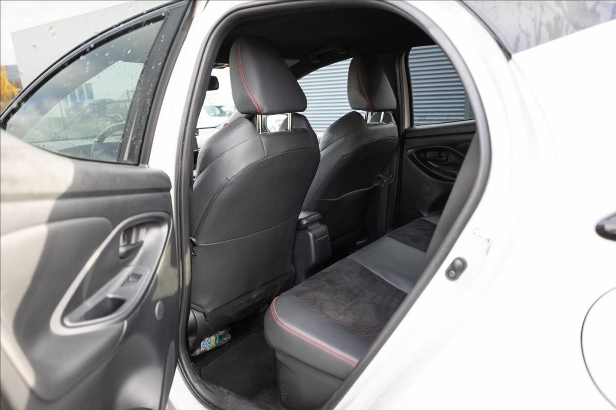 Toyota Yaris Hatchback 1,5 l 68 kw