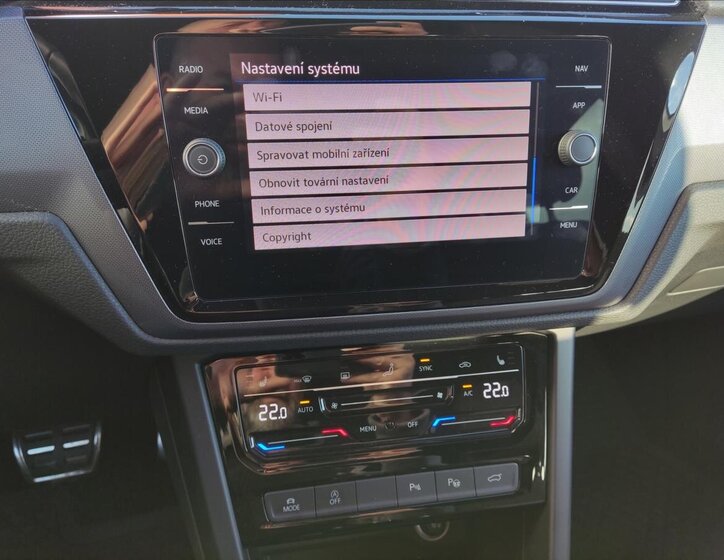 Volkswagen Touran MPV 1,5 l 110 kw