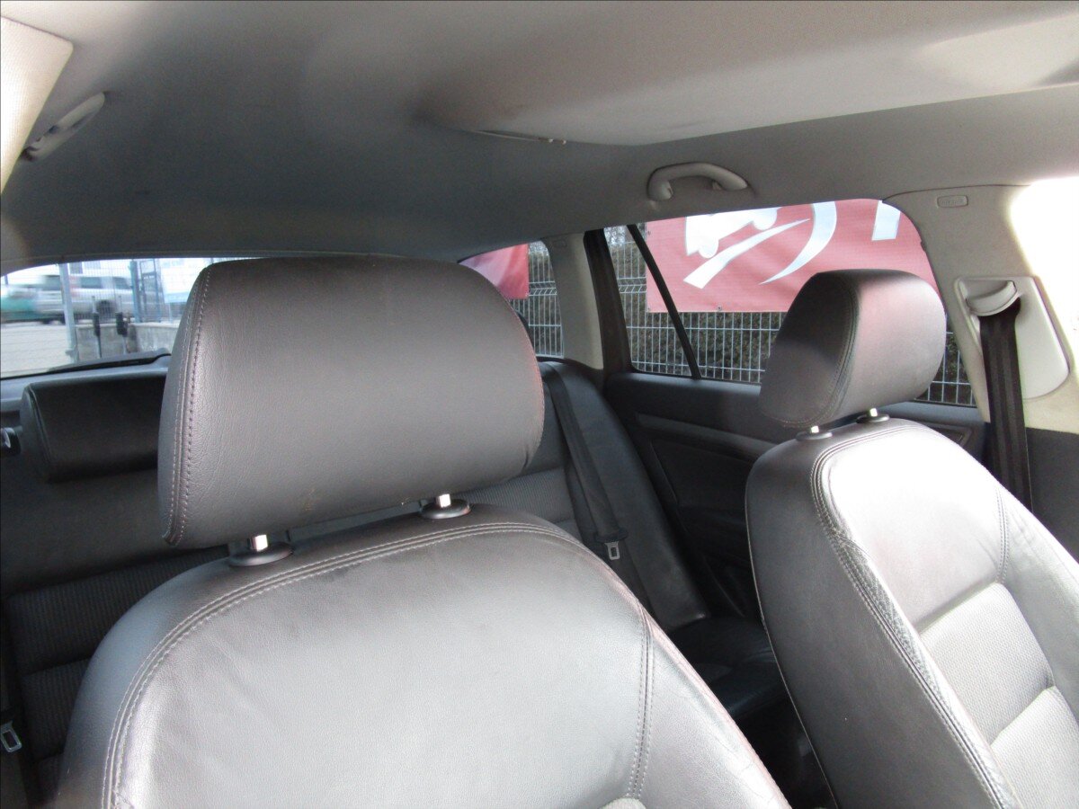 Škoda Octavia Kombi 2,0 l 103 kw