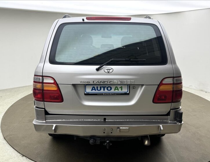 Toyota Land Cruiser SUV / Terénní 4,2 l 150 kw