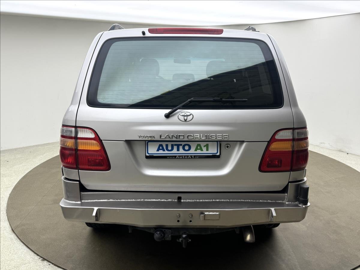 Toyota Land Cruiser SUV / Terénní 4,2 l 150 kw
