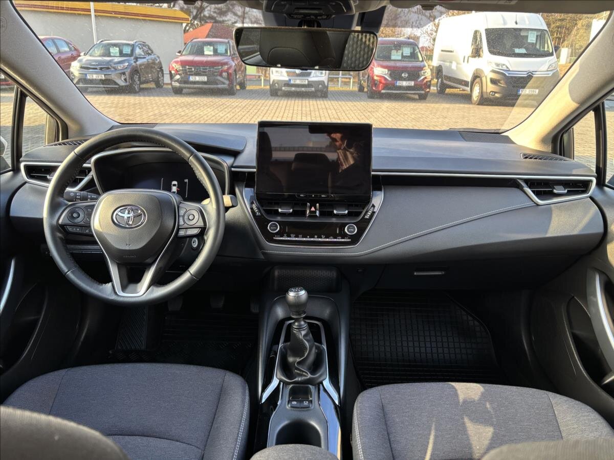 Toyota Corolla Sedan 1,5 l 92 kw