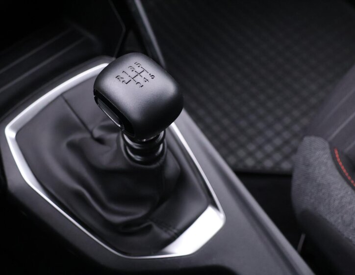 Peugeot 208 Hatchback 1,2 l 74 kw