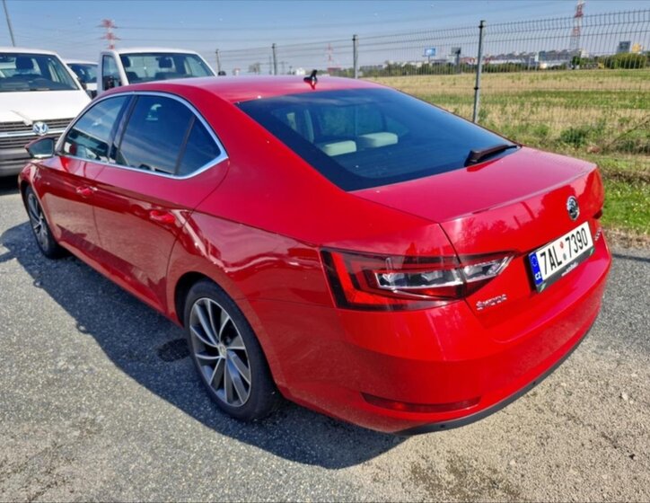 Škoda Superb Liftback 2,0 l 110 kw