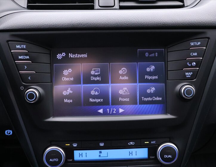 Toyota Avensis Kombi 2,0 l 105 kw