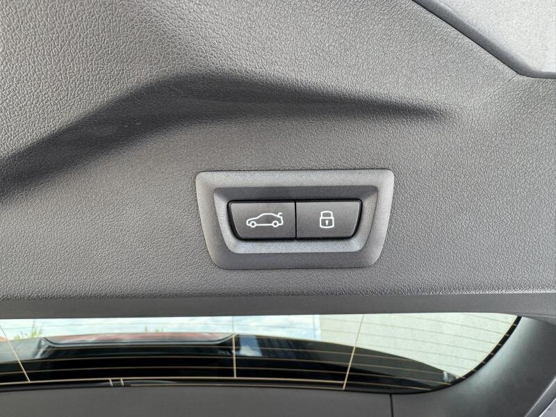 BMW X5 SUV / Terénní 3,0 l 250 kw