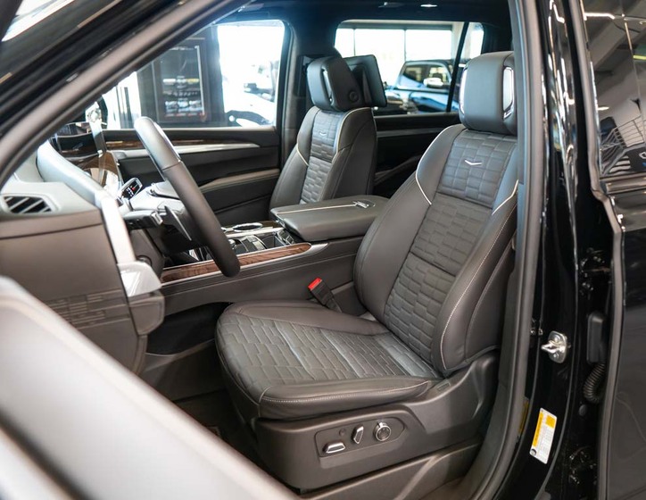 Cadillac Escalade 18