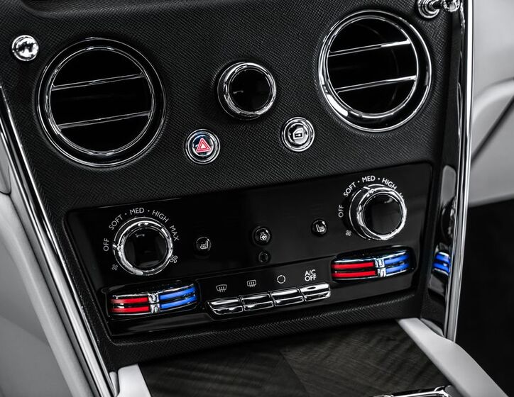 Rolls-Royce Cullinan 24