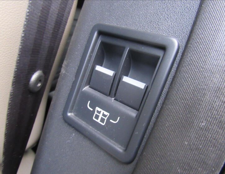 Land Rover Discovery 34