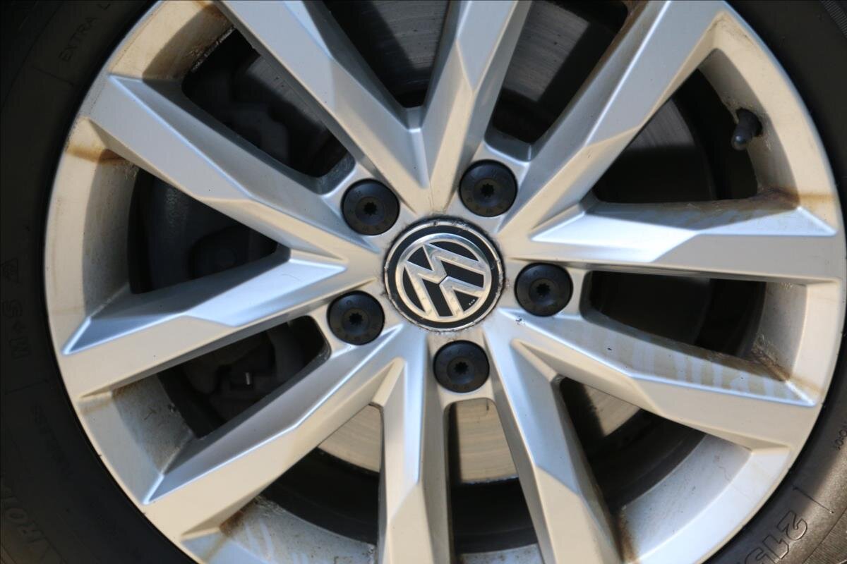 Volkswagen Passat Sedan / Limuzína 2,0 l 110 kw