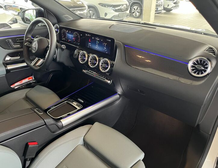 Mercedes-Benz GLA 18