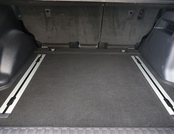 Toyota Land Cruiser 11