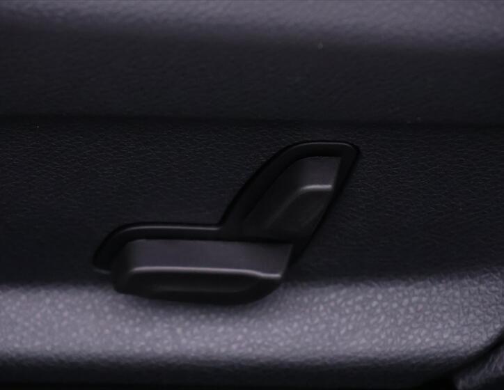 Mercedes-Benz Třídy E 20