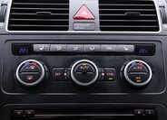 Volkswagen Touran MPV 1,2 l 77 kw