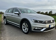 Volkswagen Passat 1