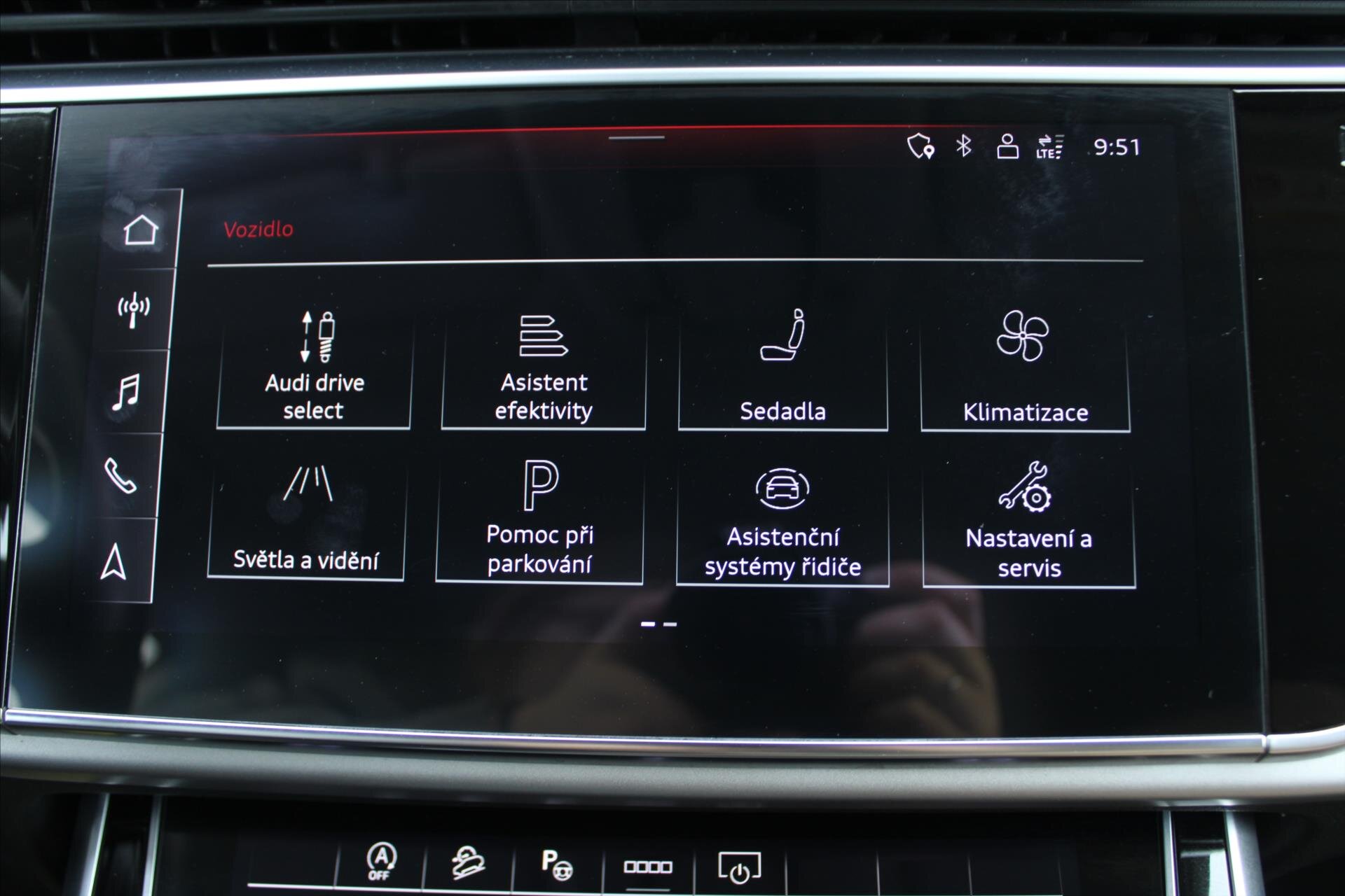 Audi Q8 SUV / Terénní 3,0 l 250 kw