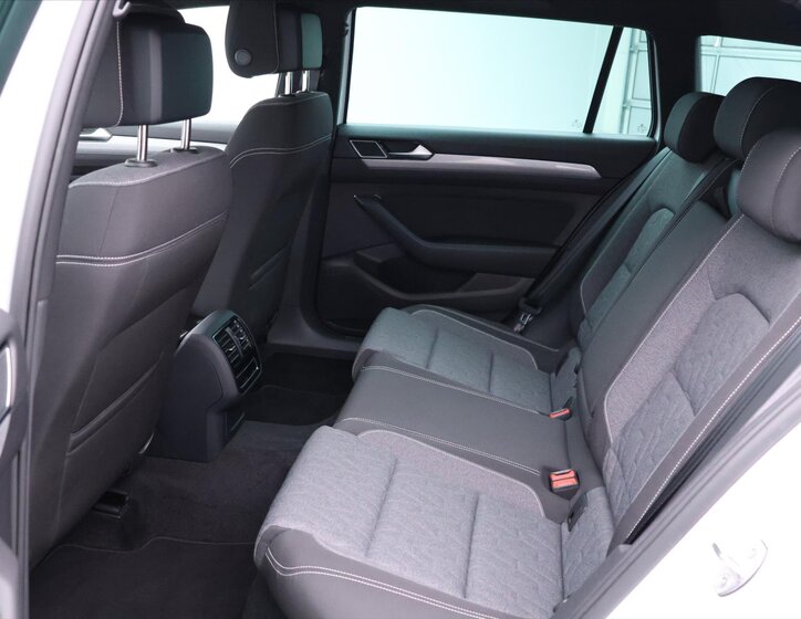 Volkswagen Passat Kombi 2,0 l 147 kw