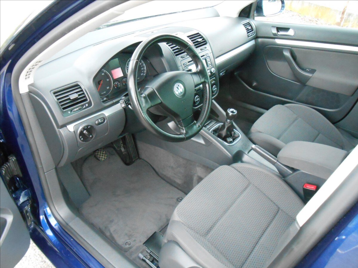 Volkswagen Jetta Sedan / Limuzína 2,0 l 125 kw