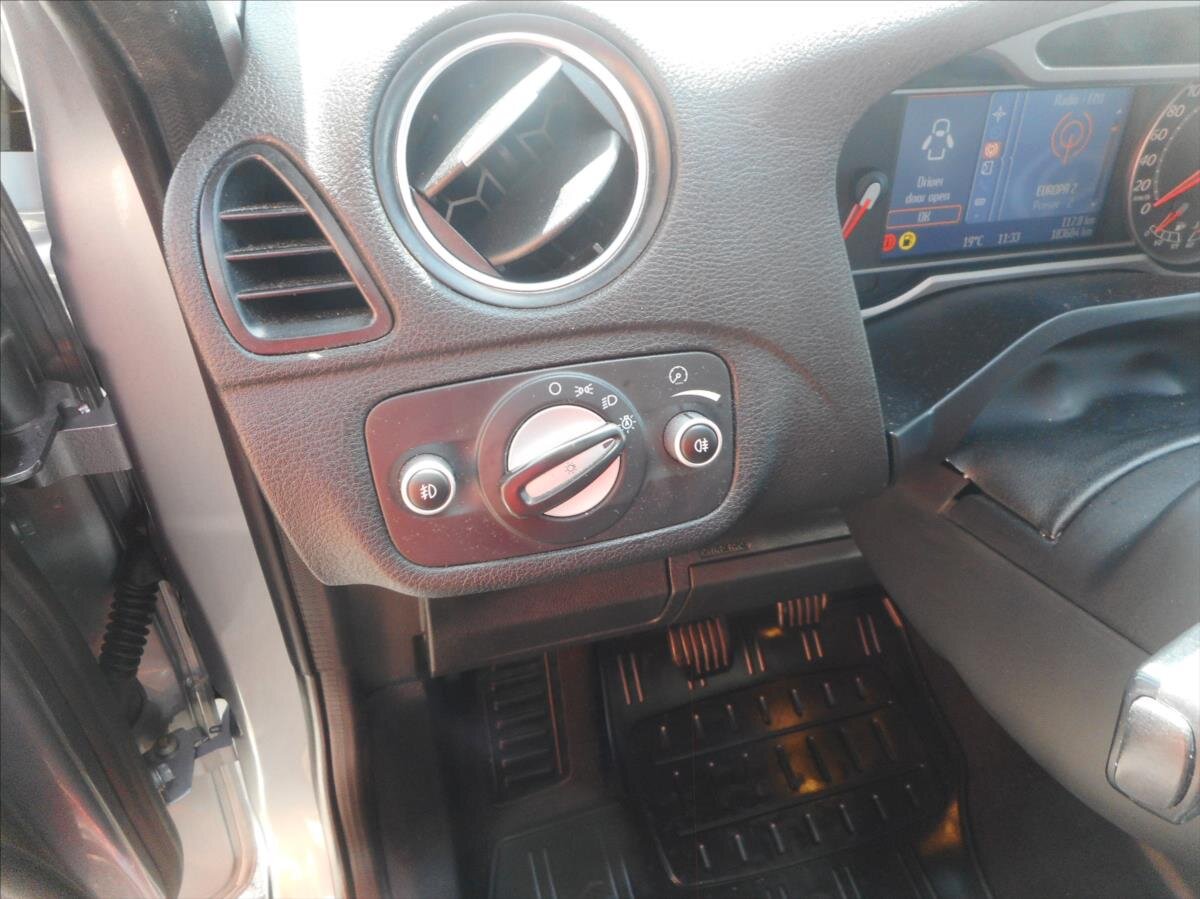 Ford S-MAX Kombi 2,2 l 129 kw