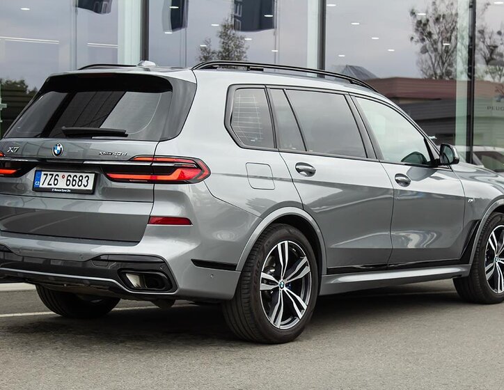 BMW X7 SUV / Terénní 3,0 l 250 kw