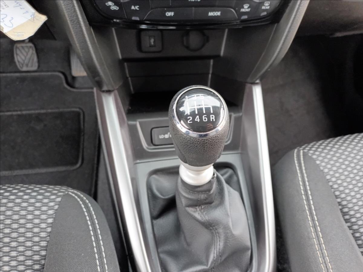 Suzuki Vitara SUV 1,4 l 103 kw