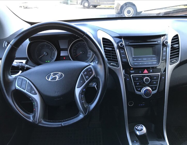 Hyundai i30 Kombi 1,6 l 81 kw