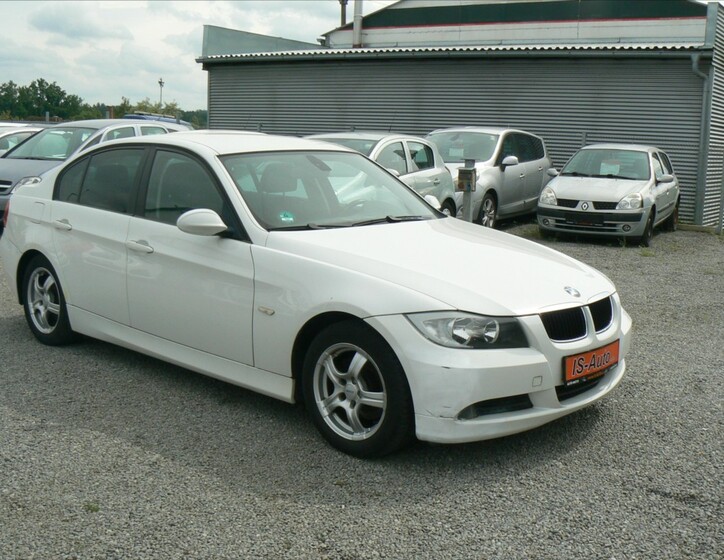 BMW Řada 3 2