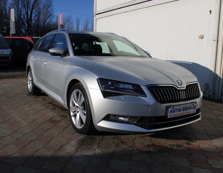 Škoda Superb 2