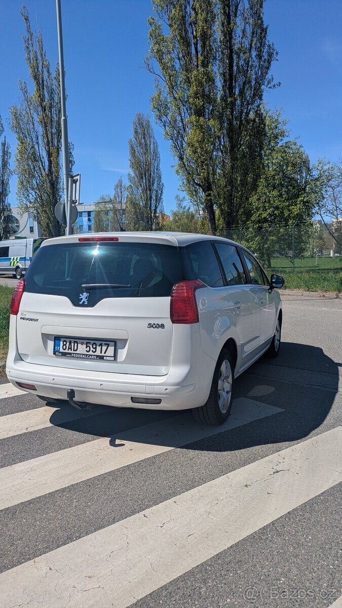Peugeot 5008 MPV 0,0 0