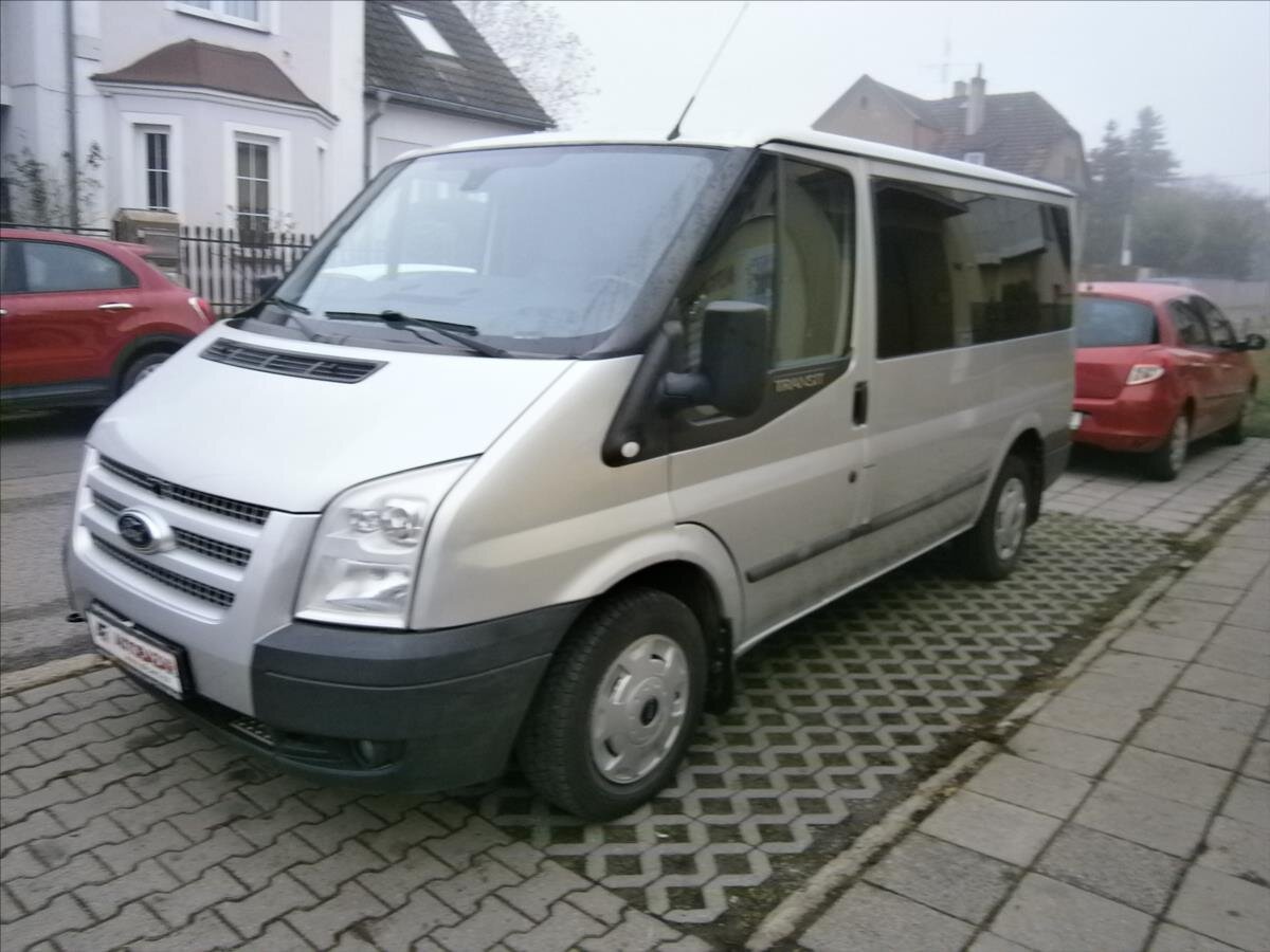 Ford Transit Kombi 2,2 l 92 kw