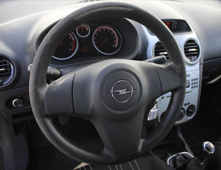 Opel Corsa Hatchback 1,2 l 63 kw