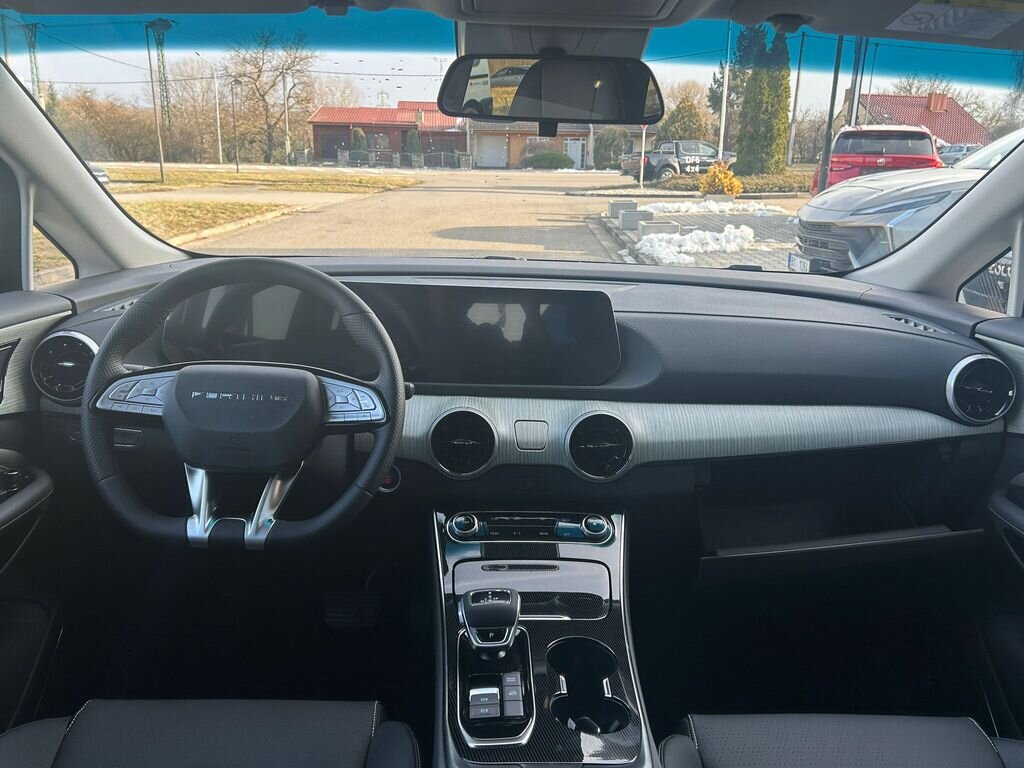 Dongfeng Ostatní MPV 1,5 l 130 kw