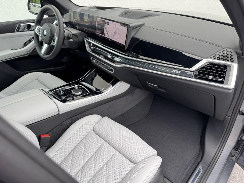 BMW X5 SUV / Terénní 3,0 l 250 kw