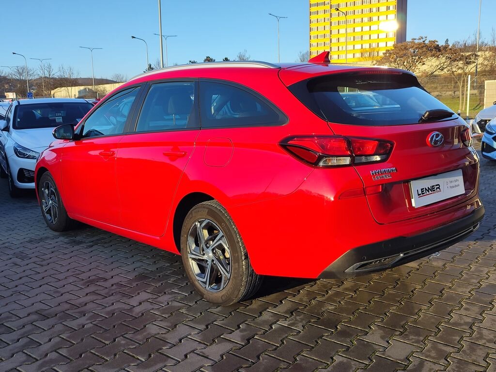 Hyundai i30 Kombi 998,0 88 kw